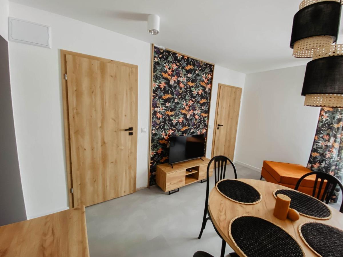 Cztery Pory Roku Apartment Wiele Exterior foto