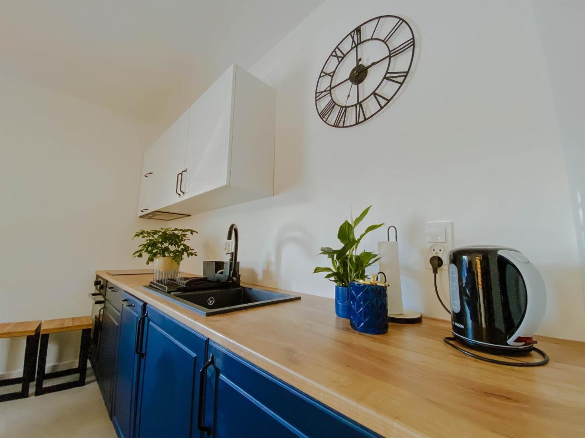 Cztery Pory Roku Apartment Wiele Exterior foto