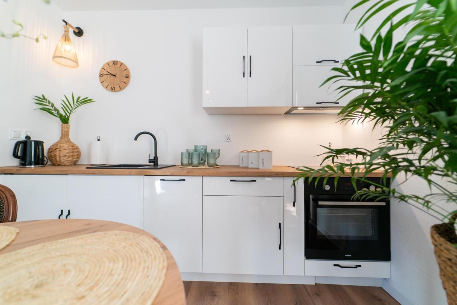 Cztery Pory Roku Apartment Wiele Exterior foto